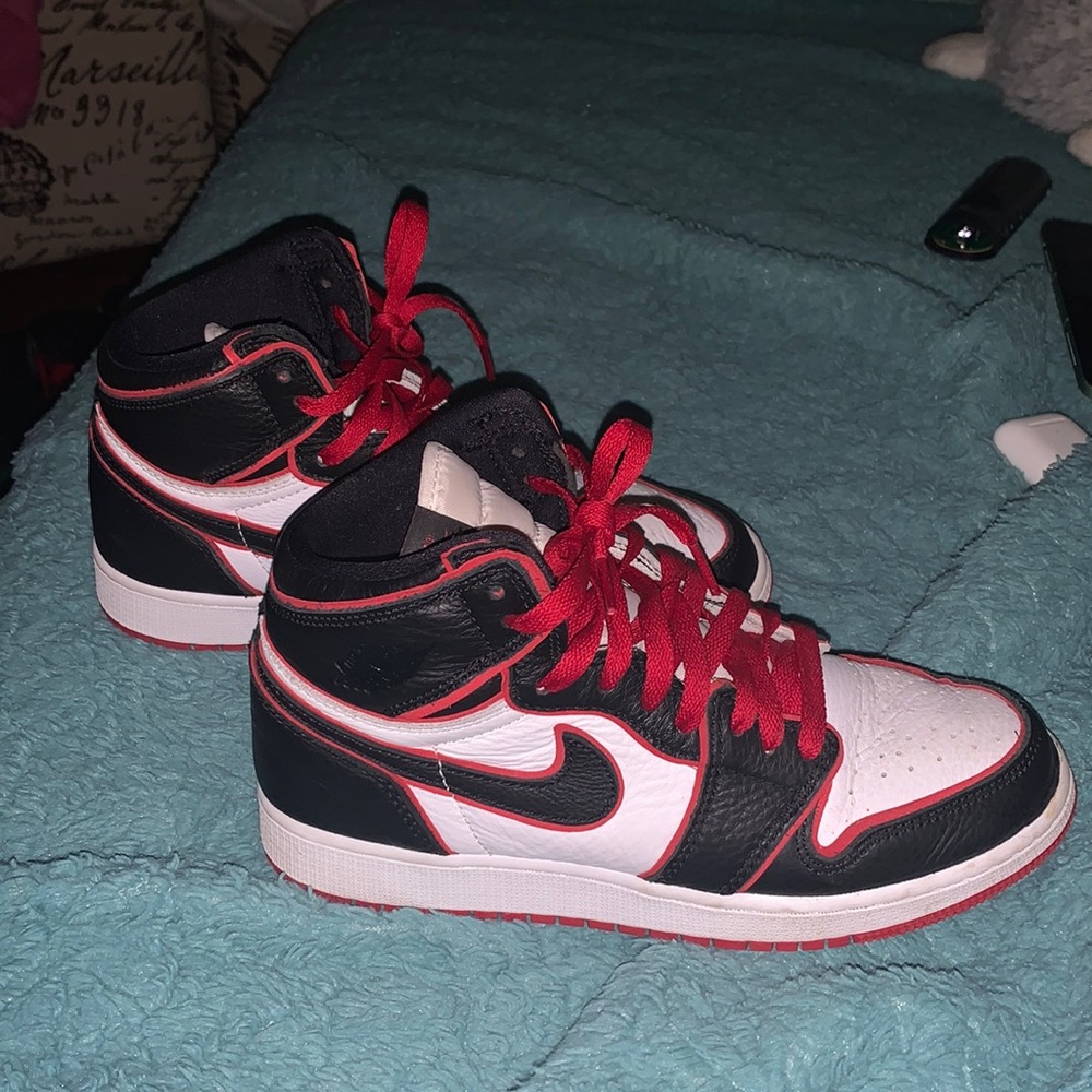 Jordan 1 Bloodline